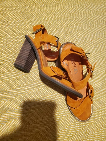 Miss Wilson block heels Carousel 2