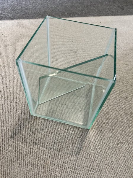 Glass fish tank Carousel 1