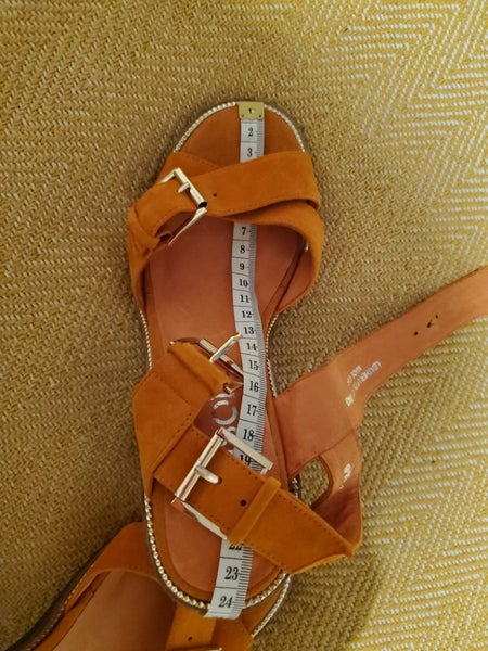 Miss Wilson block heels Carousel 7