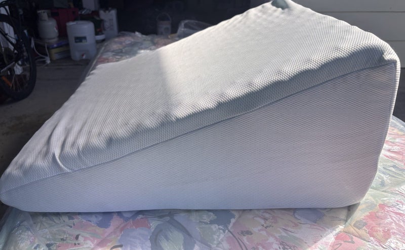 Giselle Bedding Foam Wedge Back Support Pillow - white Carousel 3