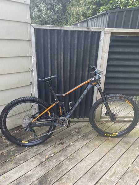 Scott Genius 27.5 Full suspension Mountain bike Trail/Enduro Carousel 1