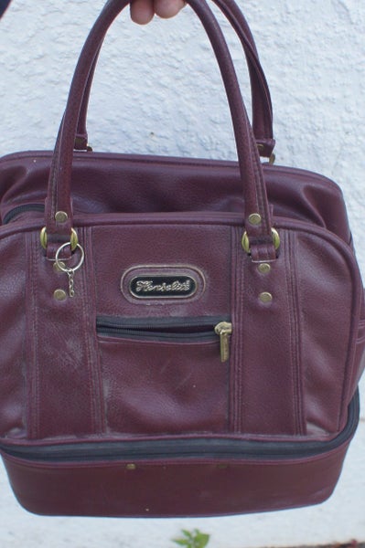 Henselite Bowling Balls - Bag. Just needs a dusting off & a polish. Carousel 2