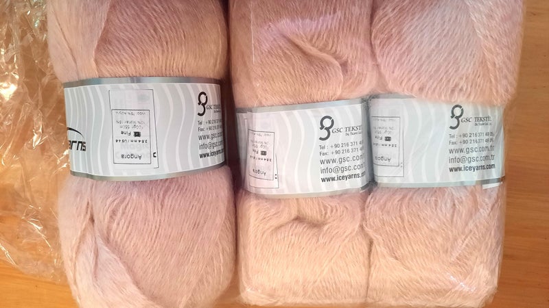 Knitting yarn - Angora - mohair blend - 3 x 100g balls - light dusky pink Carousel 1