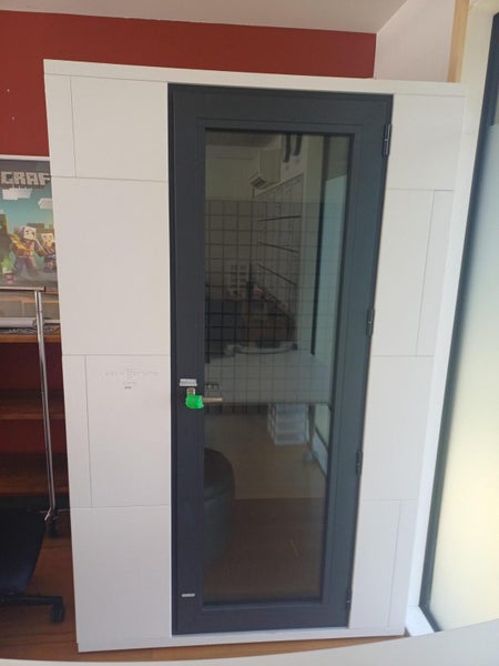 Studiobricks ONE Sound Isolation Booth Carousel 1