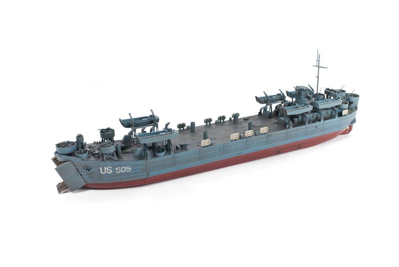 AFV Club SE73519 1/350 LST-491 Class Carousel 2