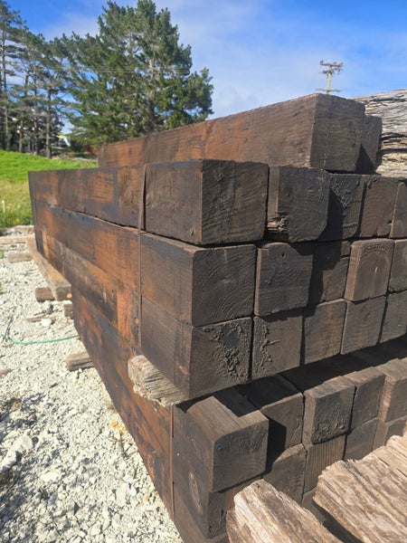 PINE RAILWAY SLEEPER-2.4 200 x200 A GRADE Carousel 3