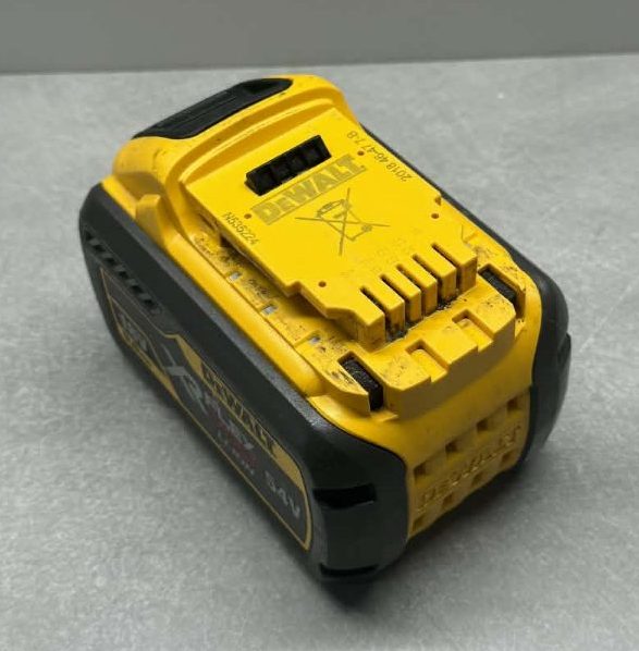 DeWalt XR FlexVolt 9.0Ah Battery DCB547-XE – Tested Carousel 3