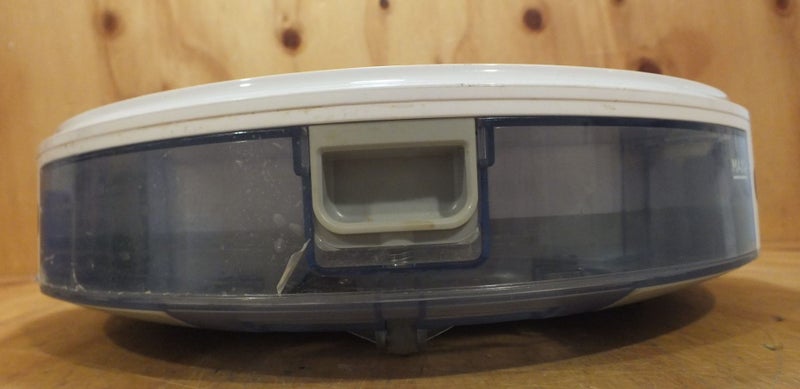 MIDEA ROBOT VACUUM CLEANER IN NEED OF REPAIR Carousel 2