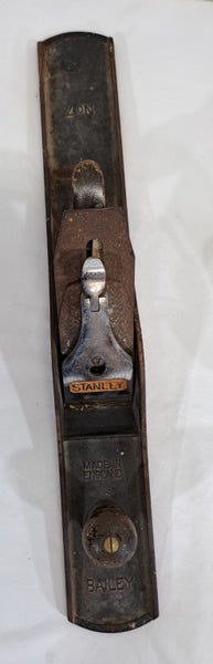 3x Hand Planes Carousel 2