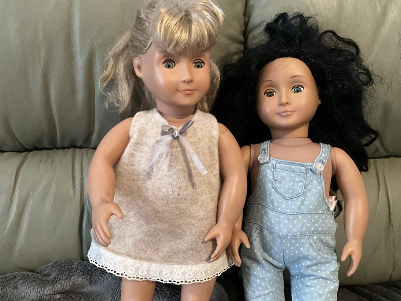 2 our generation dolls Carousel 2