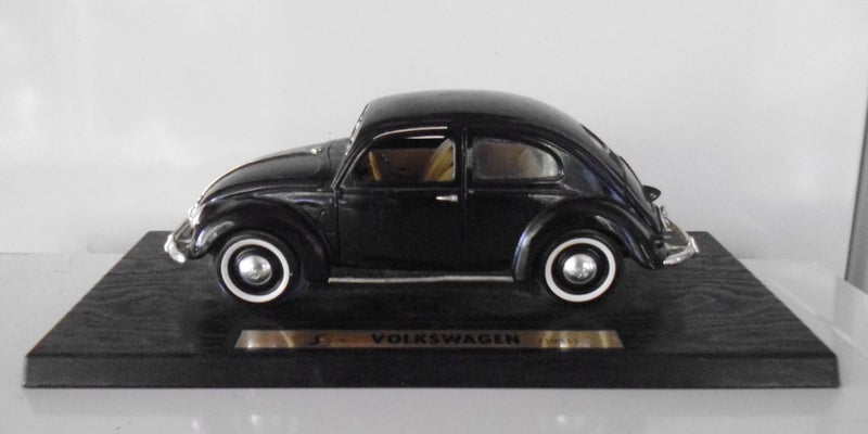 MAISTO VW VOLKSWAGEN BEETLE BEETLE EXPORT SEDAN 1951 BLACK Carousel 1