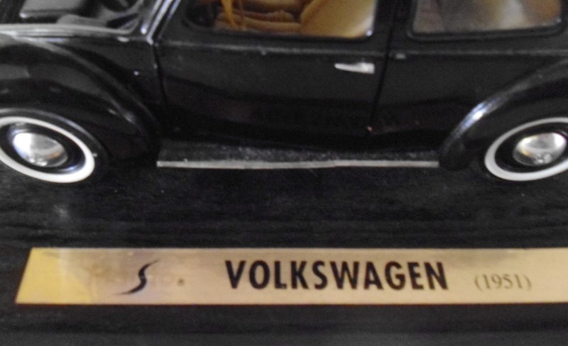 MAISTO VW VOLKSWAGEN BEETLE BEETLE EXPORT SEDAN 1951 BLACK Carousel 8