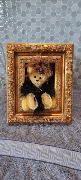 D'Lyell Bears Carousel 1