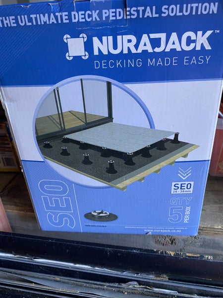 Decking jacks nurajack Carousel 1