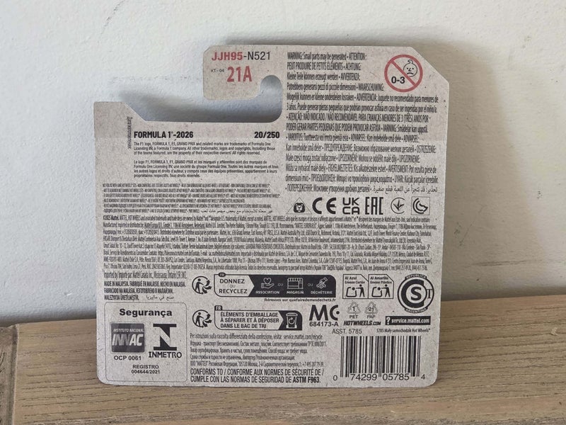 Hot wheels Formula 1 McLaren Carousel 3