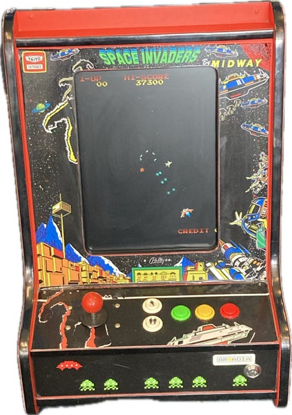 WALL MOUNTABLE Arcade Machine Carousel 1