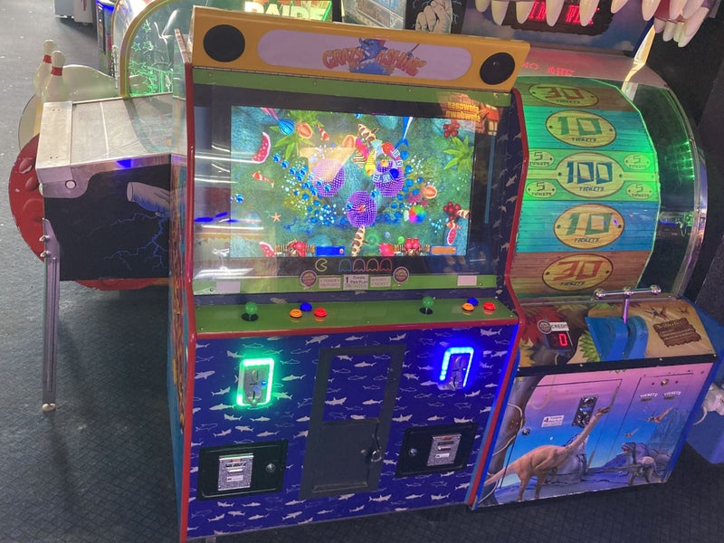 CRAZY FISHING 2 PLAYER Arcade Machine Carousel 1