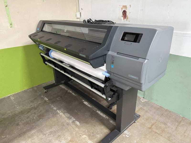 HP Latex 315 Printer and Cutter Carousel 2