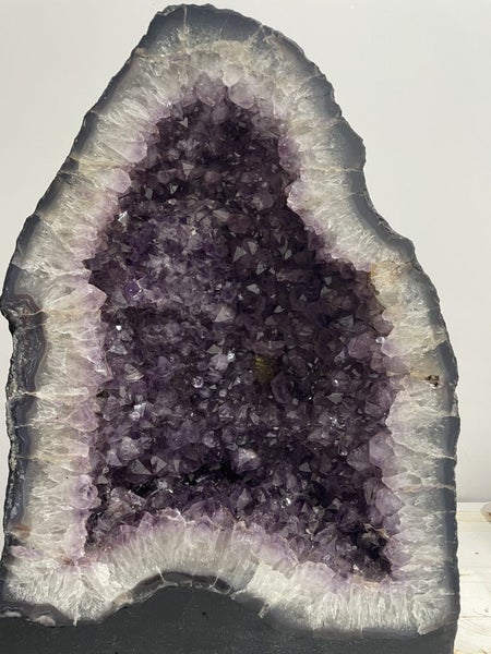 Amyethist Geode Carousel 1