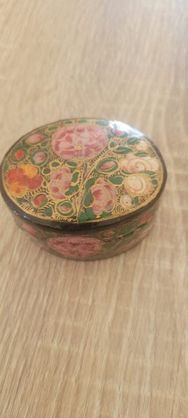 Antique Kashmiri Papier-Mâché Trinket / Snuff Box – c.1900 Carousel 2