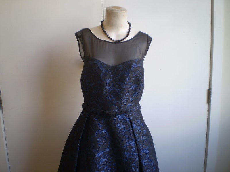 CITY CHIC VINTAGE 50S STYLE BLUE/BLACK BROCADE LACE EVEINGING/PART DRESS 18 Carousel 2