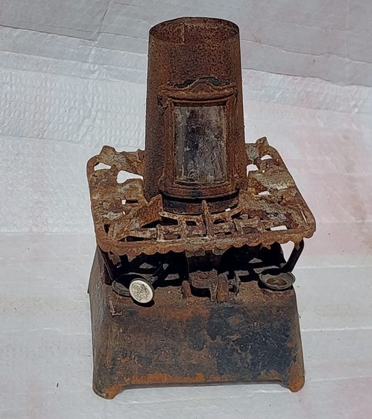 Kero Heater / Stove cast iron 'Beatrice' Carousel 2