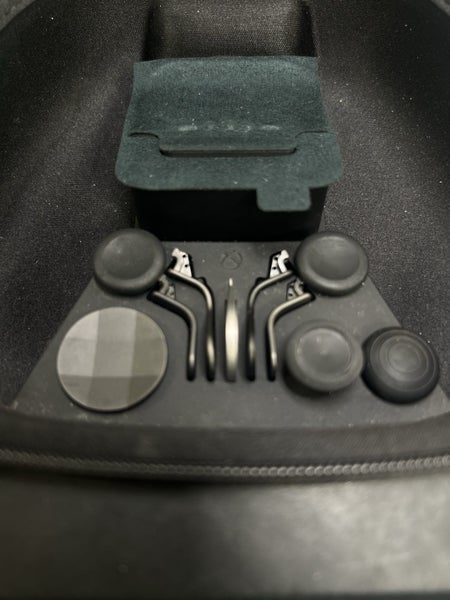 Xbox elite series 2 1797,1924 Carousel 5