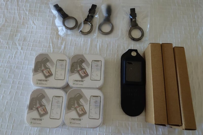 Brand New / Sealed – PhotoTag E-Ink Tracker (iOS ONLY) Carousel 1