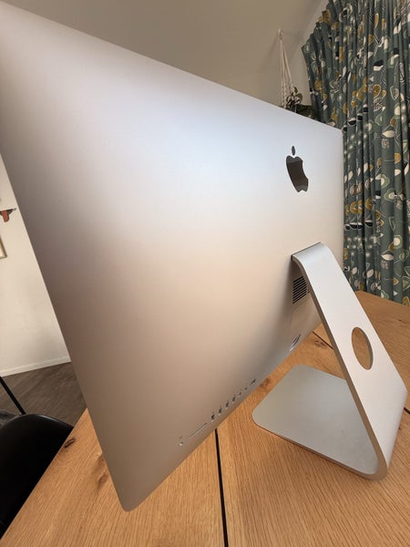 iMac (2015) 4ghz 16gb Ram 3.2TB storage 5K Retina - selling in great condition Carousel 4