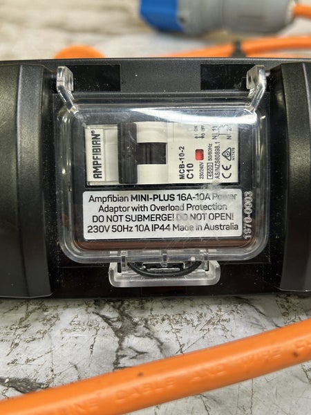 Ampfibian Mini RV Breaker Supply Lead Carousel 2