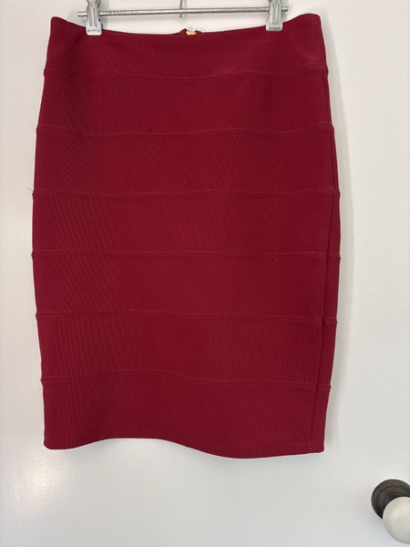 Ladies burgundy skirt Carousel 1