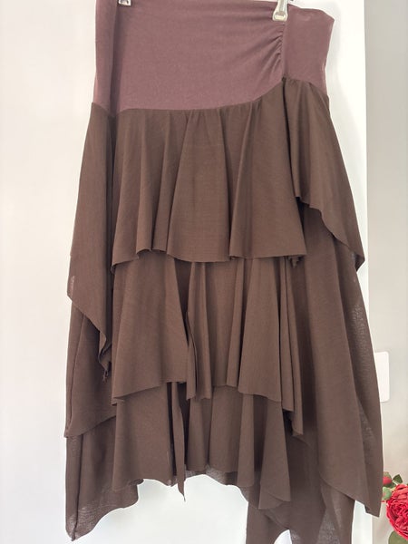 Ladies dark brown skirt Carousel 1