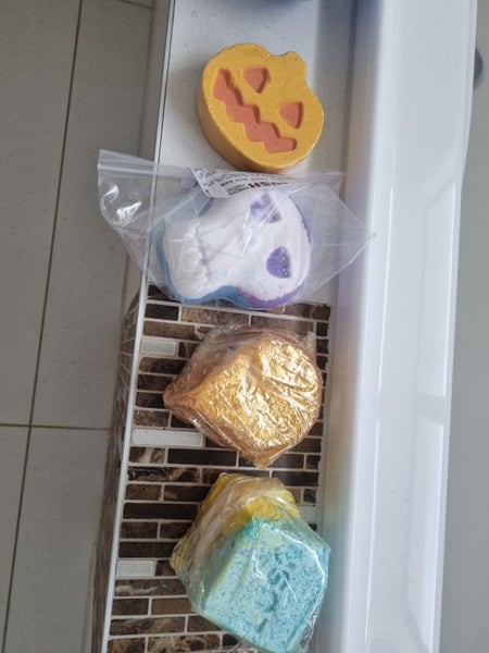 Lush bath Bombs Carousel 1