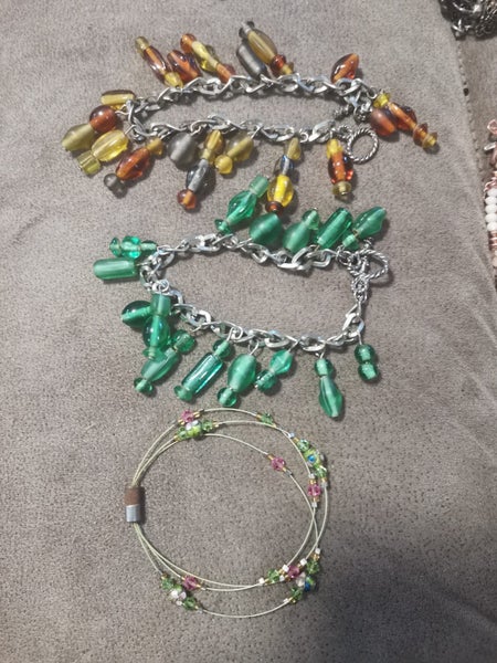 vintage glass bead charm bracelet silver-tone chain green amber yellow Carousel 1