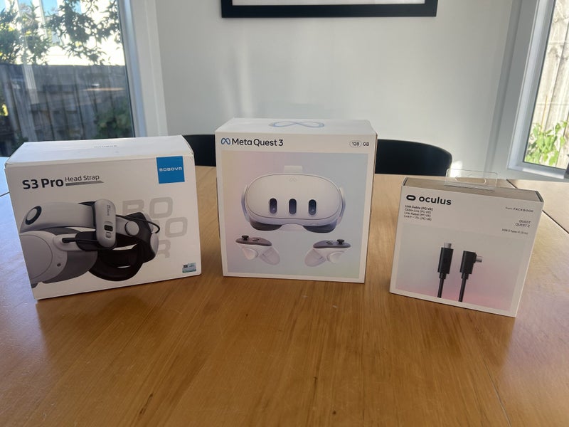Quest 3 + BoboVR S3 Pro + Meta Link Cable -- Like New Carousel 2