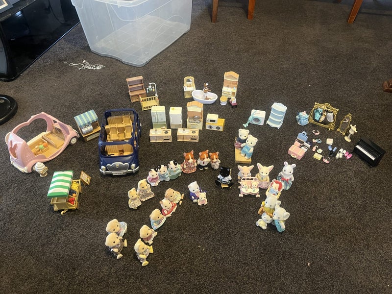 Sylvanian Family Collection Carousel 1