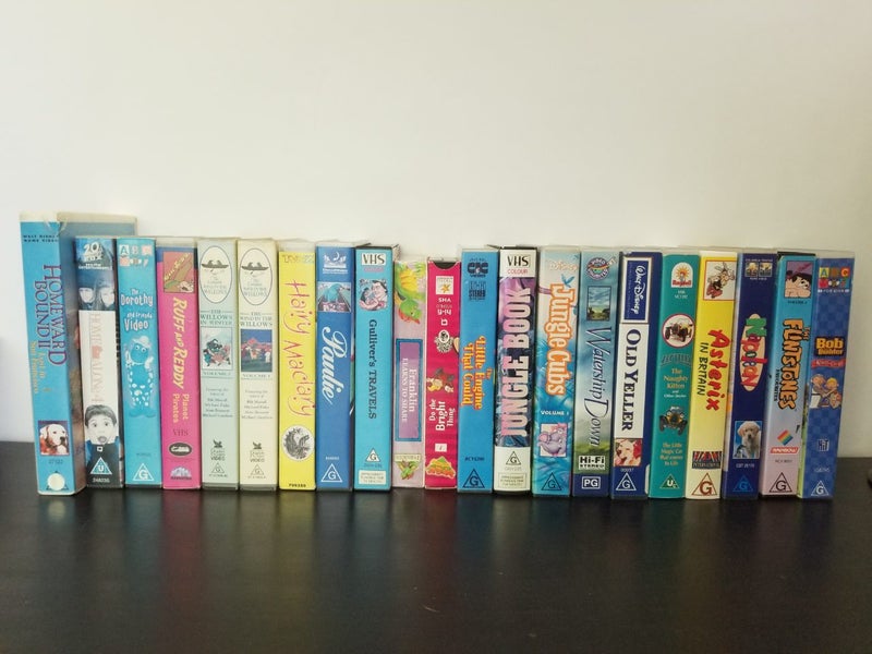Bulk lot of vhs tapes x21 •Classics, animated, children's• Carousel 1