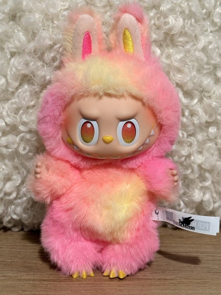 POP MART-BIG INTO ENERGY V3 LABUBU-LOYALTY-BRAND NEW! Carousel 2