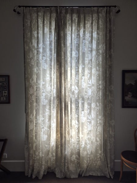 Curtains Carousel 1