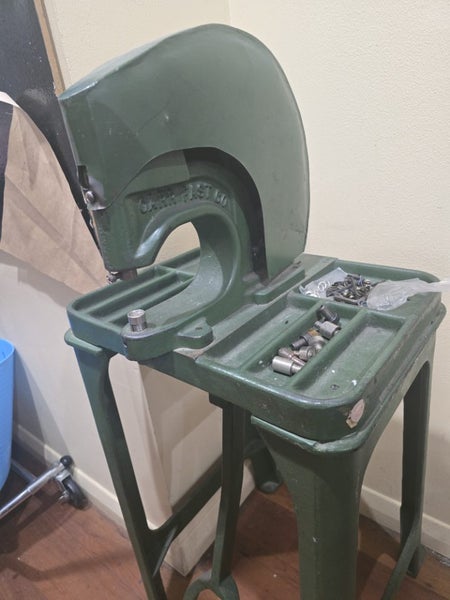 DOME PRESS Industrial CARR FAST CO Carousel 1