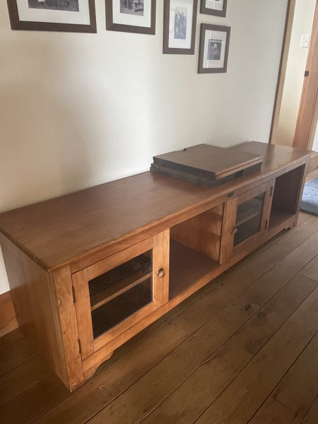 Beautiful NZ solid wood Entertainment unit Carousel 1