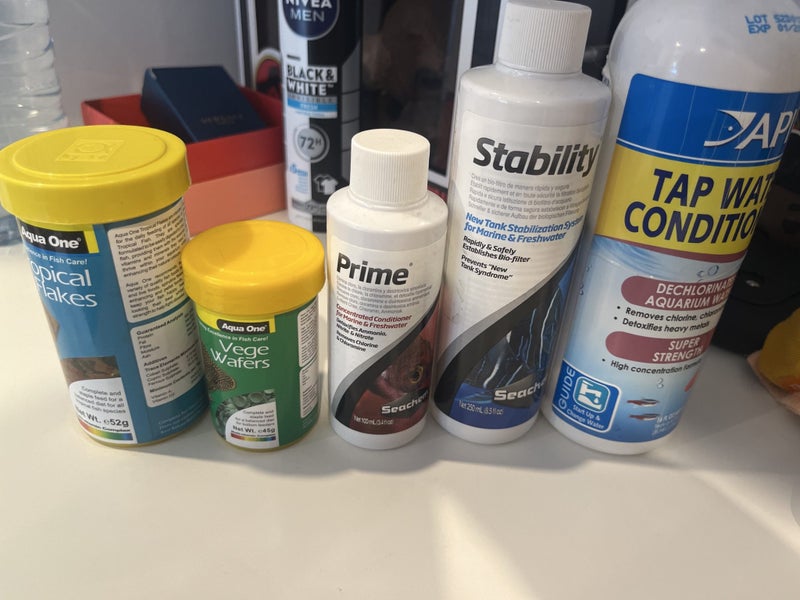 Full fish tank setup 70L Carousel 4