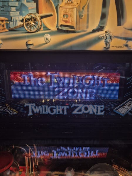 Twilight zone pinball Carousel 1