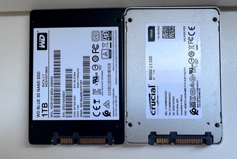 $1 Res Lot of 2x SSD Solid State - Hard Drives 2.5"inch Carousel 2