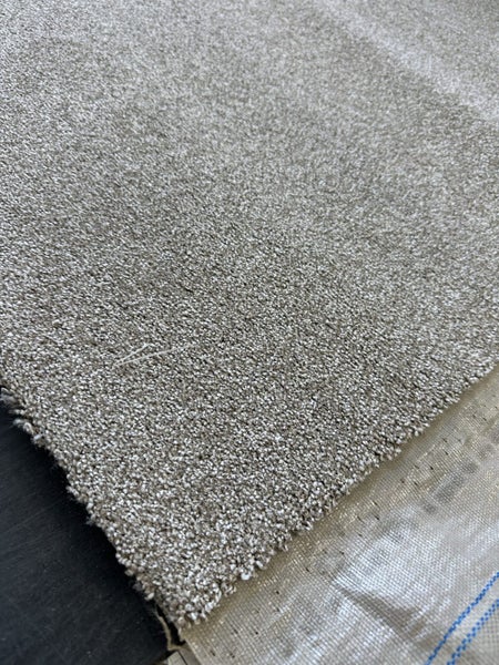 $1 reserve= HOUSE LOT 4 rolls of NEW Polyprop carpet = 114.24m2 Carousel 2