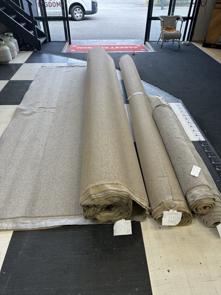 $1 reserve= HOUSE LOT 4 rolls of NEW Polyprop carpet = 114.24m2 Carousel 1