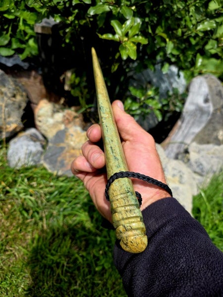 1$Reserve greenstone/ mere/ patu Carousel 2