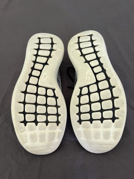 Nike Flyknit Running Shoes Womens US7.5 Carousel 2