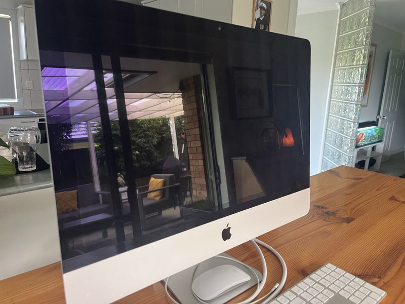 iMac 32GB 21.5inch Catalina 2019 Carousel 3