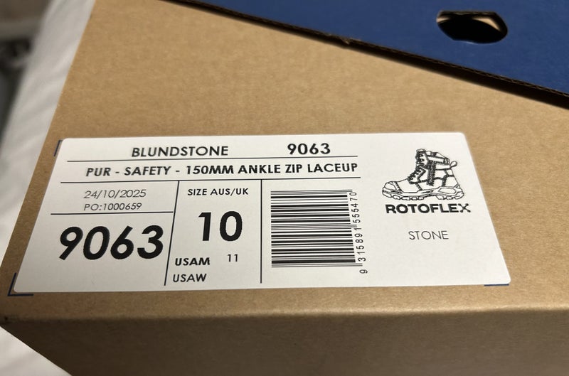 Brand New/Unused. Blundstone Steel Cap/Ankle Zip Safety Boots Size Uk10 Carousel 2